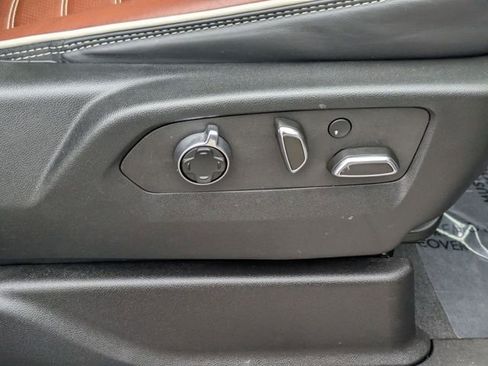 Used 2023 GMC Yukon Denali Ultimate image 47