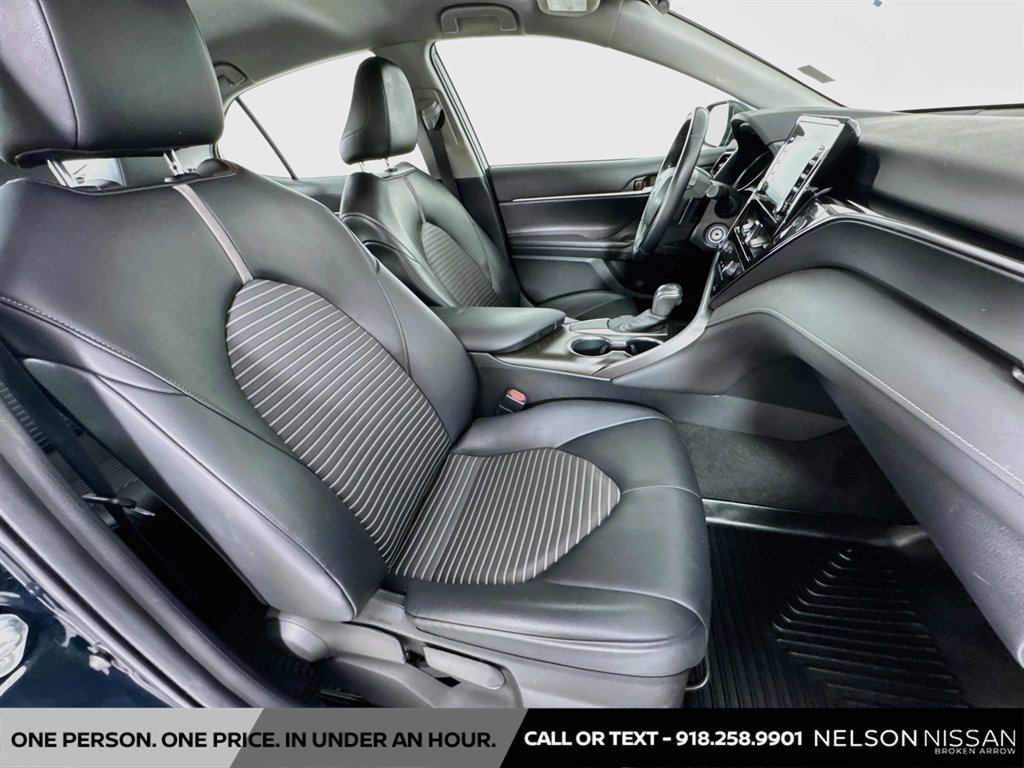 Used 2021 Toyota Camry SE FWD image 25