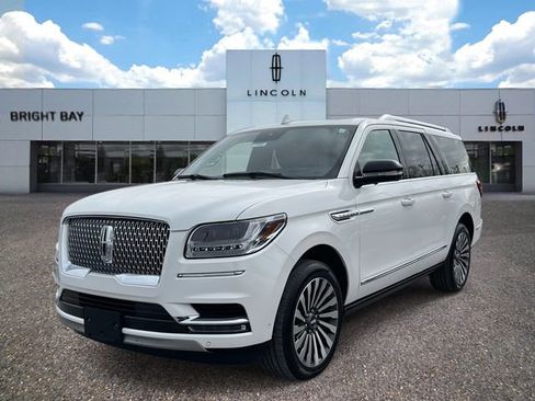 Certified 2021 Lincoln Navigator L Reserve w/ Luxury Package image 2