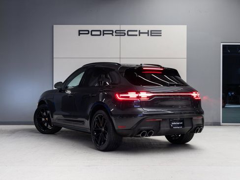 New 2026 Porsche Macan GTS image 3