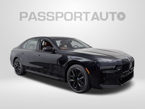 Used 2026 BMW i7 xDrive60 w/ Executive Package AWD/4WD image 9