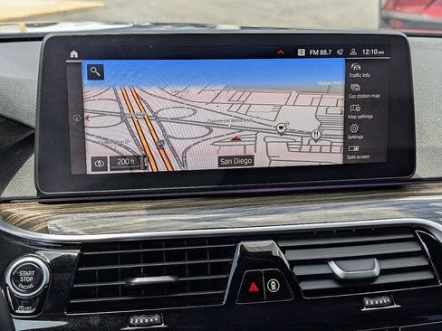 Used 2021 BMW 530i w/ Convenience Package RWD image 33
