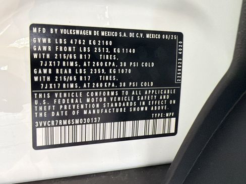 Used 2025 Volkswagen Tiguan S image 19