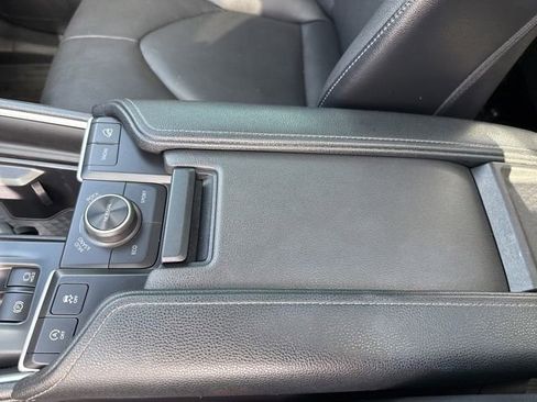 Used 2024 Toyota Grand Highlander AWD image 26