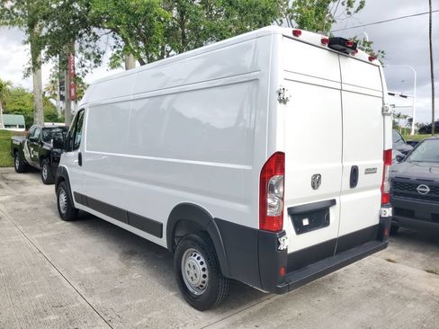 Used 2025 RAM ProMaster 3500 w/ Convenience Group FWD image 4