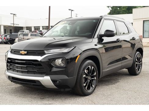 Used 2023 Chevrolet TrailBlazer LT FWD image 4
