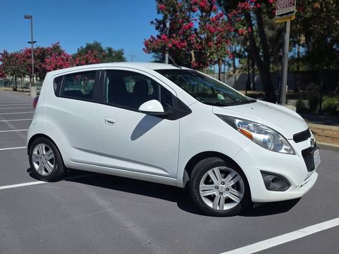 Used 2014 Chevrolet Spark LT FWD image 2