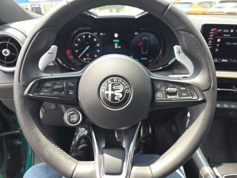 Used 2025 Alfa Romeo Tonale w/ Premium Package AWD/4WD image 16