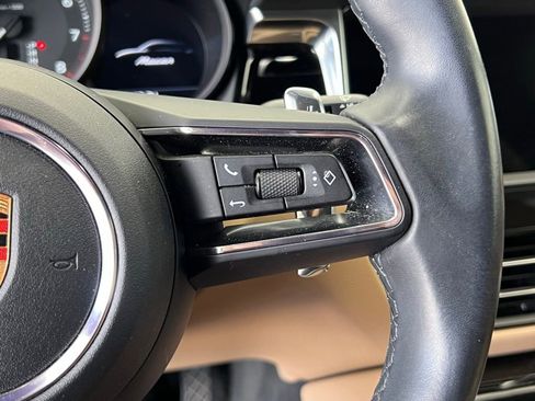 Certified 2023 Porsche Macan AWD/4WD image 9
