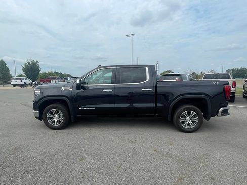Used 2026 GMC Sierra 1500 SLT AWD/4WD image 4