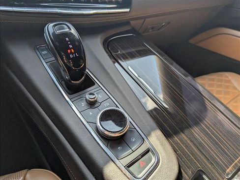 Used 2023 Cadillac Escalade ESV Premium Luxury image 15