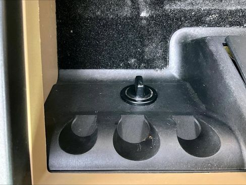 Used 2006 Ford Mustang GT Premium image 26