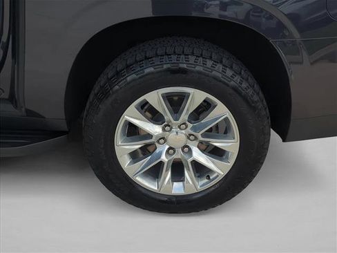 Used 2023 Chevrolet Suburban Premier RWD image 26