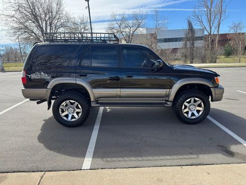 Used 2000 Toyota 4Runner Limited image 4