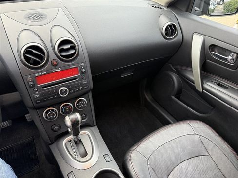 Used 2010 Nissan Rogue SL w/ Premium Pkg AWD/4WD image 9