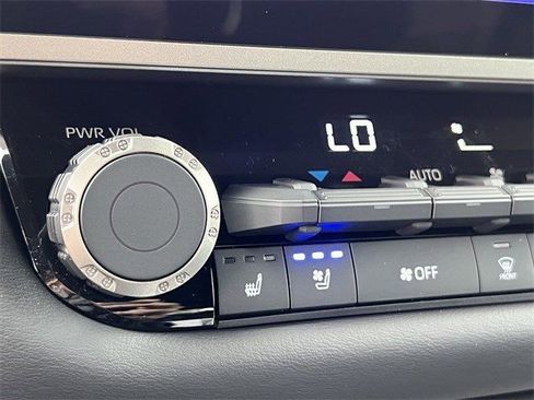 New 2026 Toyota Tundra Platinum image 21