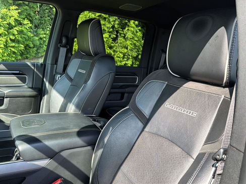 Used 2022 RAM 2500 Laramie w/ Night Edition AWD/4WD image 30