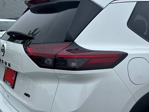 New 2026 Nissan Rogue SV AWD/4WD image 12