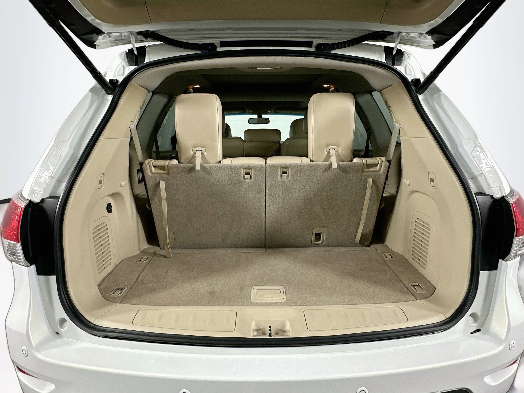 Used 2014 Nissan Pathfinder SL w/ SL Premium Package FWD image 30