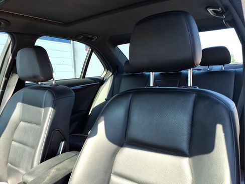 Used 2009 Mercedes-Benz C 300 4MATIC Sedan image 7