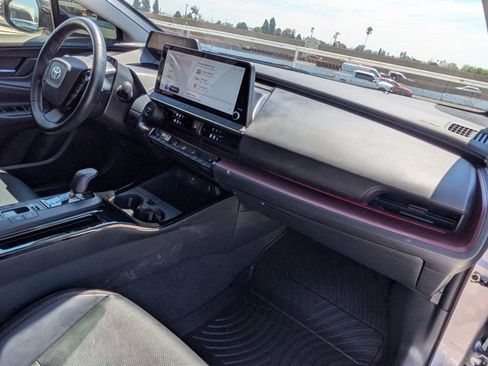 Used 2024 Toyota Prius Prime image 6