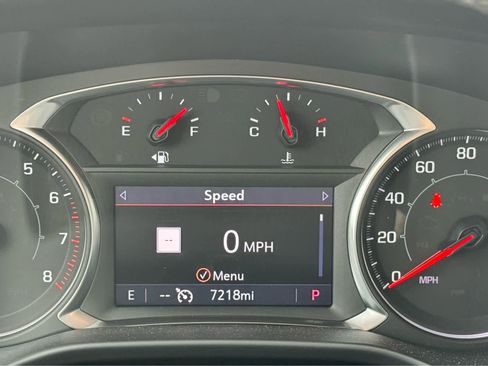 Used 2023 GMC Acadia SLT w/ Preferred Package FWD image 15