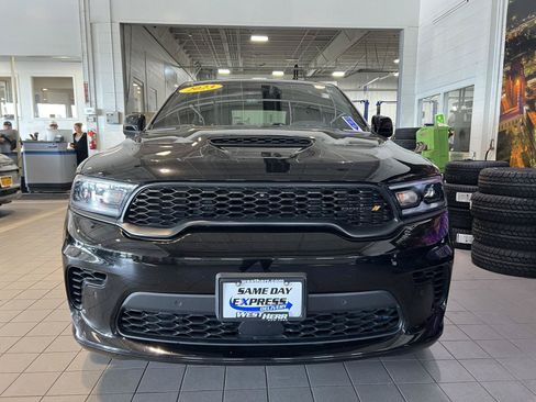 Used 2023 Dodge Durango R/T AWD/4WD image 2