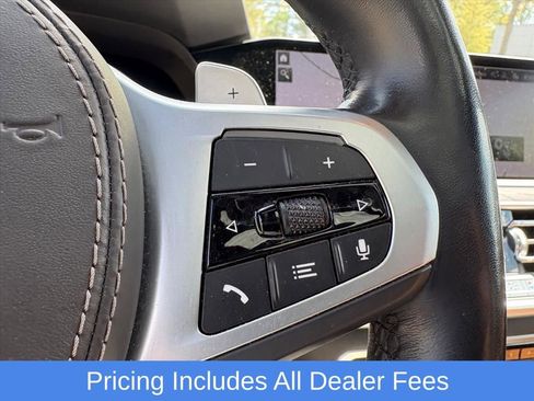 Used 2022 BMW X7 xDrive40i w/ M Sport Package AWD/4WD image 12