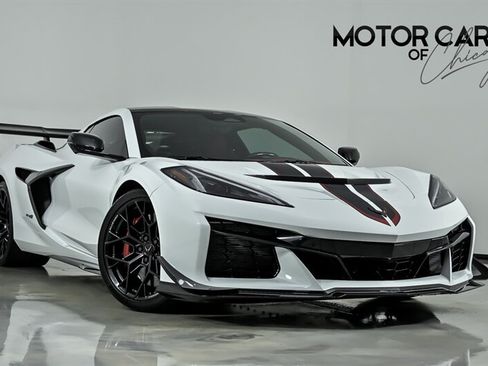Used 2026 Chevrolet Corvette ZR1 w/ ZR1 Carbon Fiber Aero Package RWD image 1