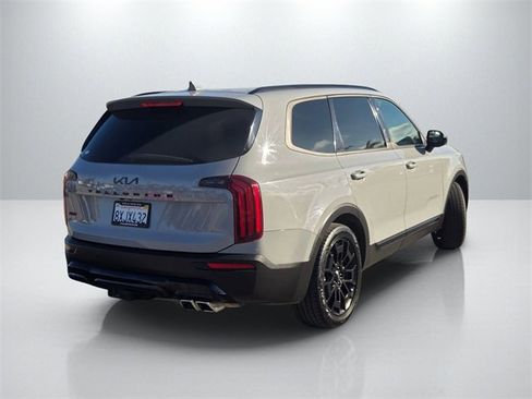 Used 2022 Kia Telluride SX w/ Nightfall Edition Package image 4
