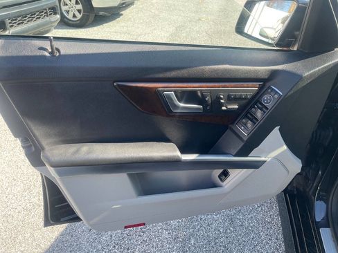 Used 2014 Mercedes-Benz GLK 350 4MATIC image 12