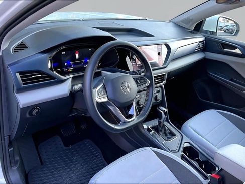 Used 2022 Volkswagen Taos SE FWD image 18