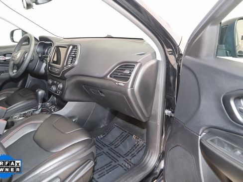 Used 2022 Jeep Cherokee Trailhawk image 41