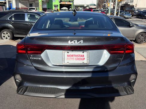 Used 2023 Kia Forte LXS image 5