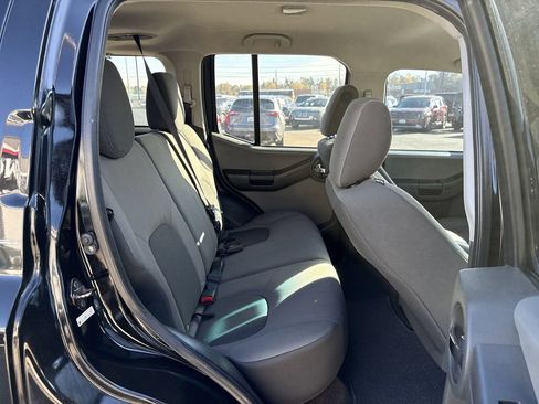 Used 2015 Nissan Xterra S w/ Value Package image 25