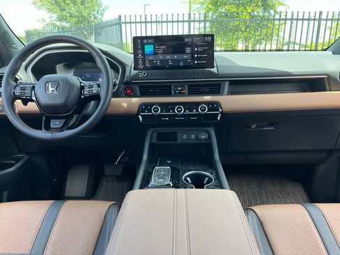 Certified 2026 Honda Passport TrailSport Elite image 16