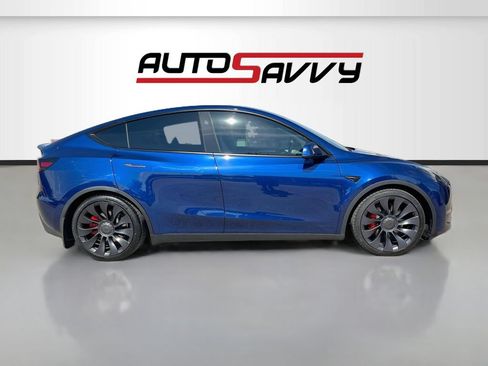 Used 2024 Tesla Model Y Performance AWD/4WD image 8