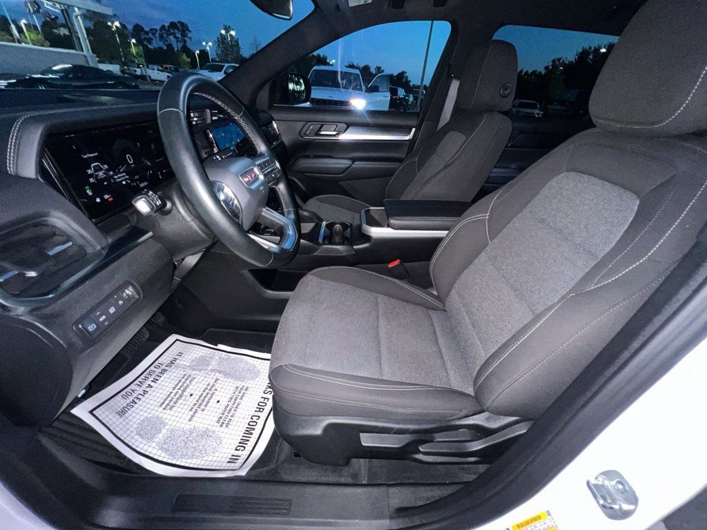 Used 2026 GMC Terrain Elevation FWD image 35