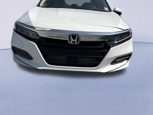 Used 2019 Honda Accord LX image 4