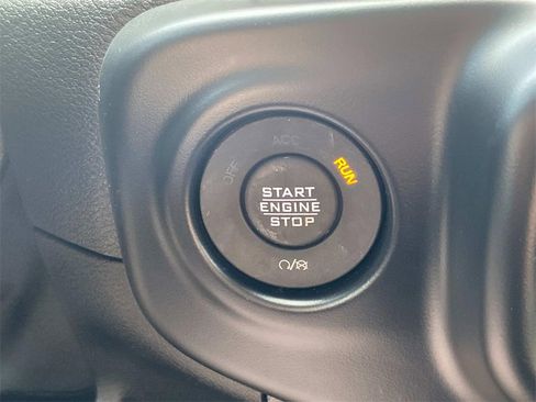 Used 2021 Jeep Wrangler Willys image 26