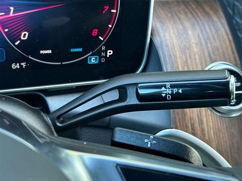 Certified 2025 Mercedes-Benz GLC 300 image 24