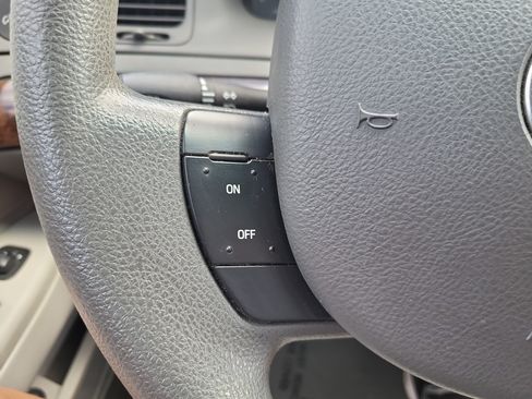 Used 2005 Mercury Grand Marquis GS RWD image 23