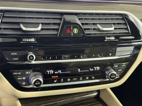 Used 2023 BMW 530i xDrive w/ Convenience Package image 28