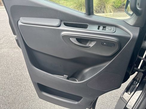 Used 2024 Mercedes-Benz Sprinter 3500 image 36