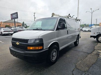 Used 2018 Chevrolet Express 2500 RWD 2500 135 w/ Driver Convenience Package