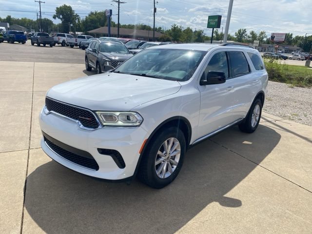 Used 2024 Dodge Durango SXT AWD/4WD image 2
