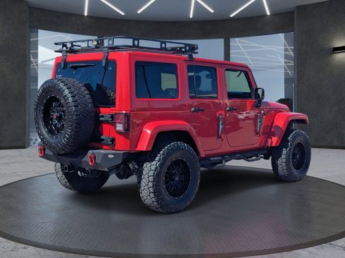 Used 2015 Jeep Wrangler Unlimited Sahara AWD/4WD image 6