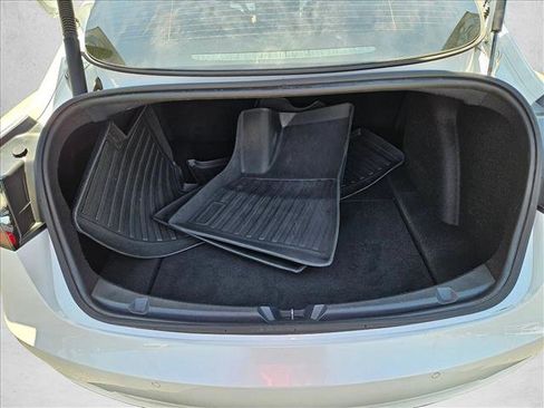Used 2022 Tesla Model 3 RWD image 6