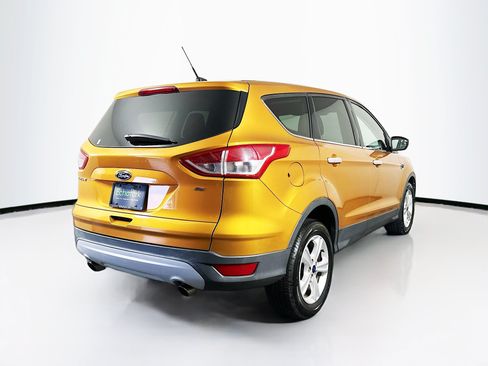Used 2016 Ford Escape SE FWD image 9