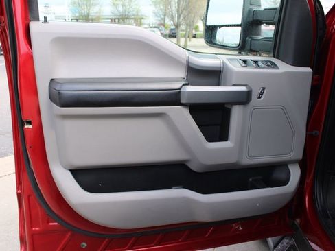 Used 2015 Ford F150 XLT w/ Equipment Group 302A Luxury image 19